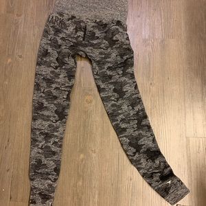 Gymshark camo leggings xs
